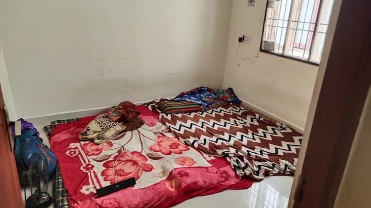 2 BHK Residential Apartment 816 Sq.ft. for Sale in Camp Road, Chennai