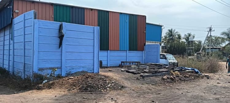 INDUSTRIAL LAND WITH SHED FOR SALE: