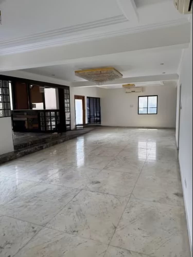 4bhk flat for sale