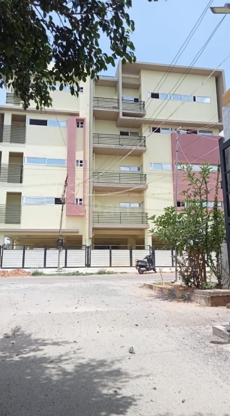 Nous Greenville Arche Apartment