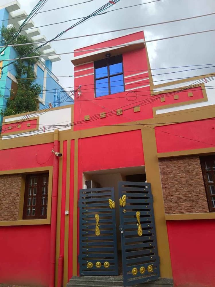 Individual house for sale