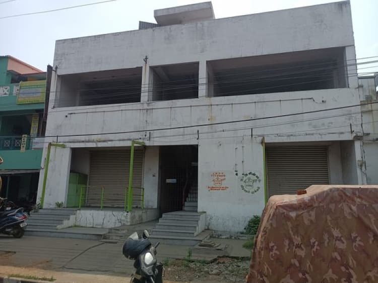 Commercial property for sale