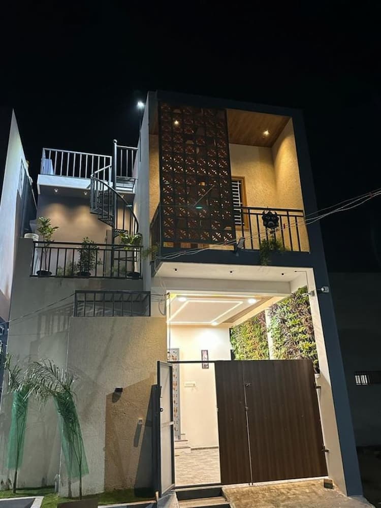 INDEPENDENT INDIVIDUAL NEW PREMAM LUXURY VILLA FOR SALE