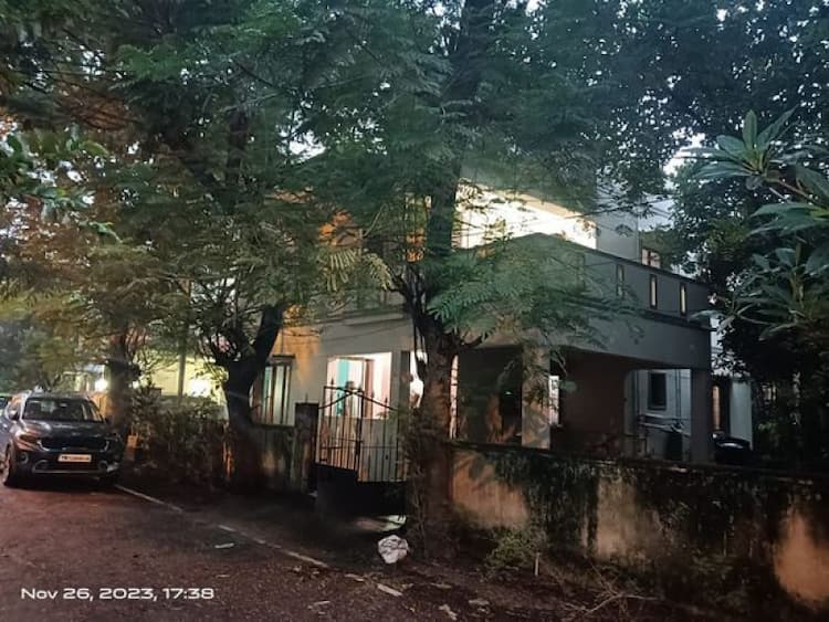 4 BHK HOUSE FOR SALE