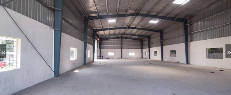 Showroom for rent in Porur