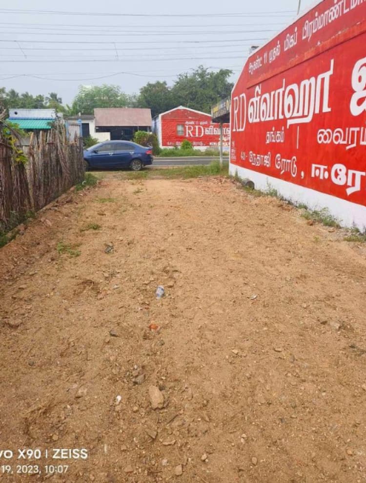 2850sq ft land for rent