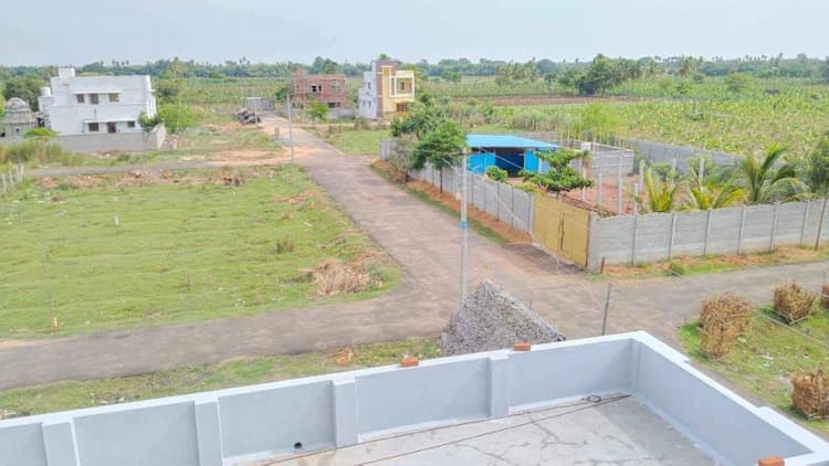 Woraiyur, Marudhandakuruchi Farmhouse Land For Sale